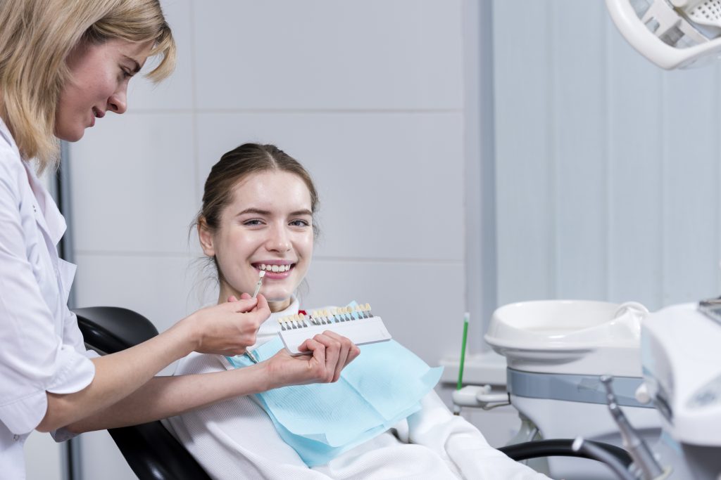 portrait-happy-woman-dentist